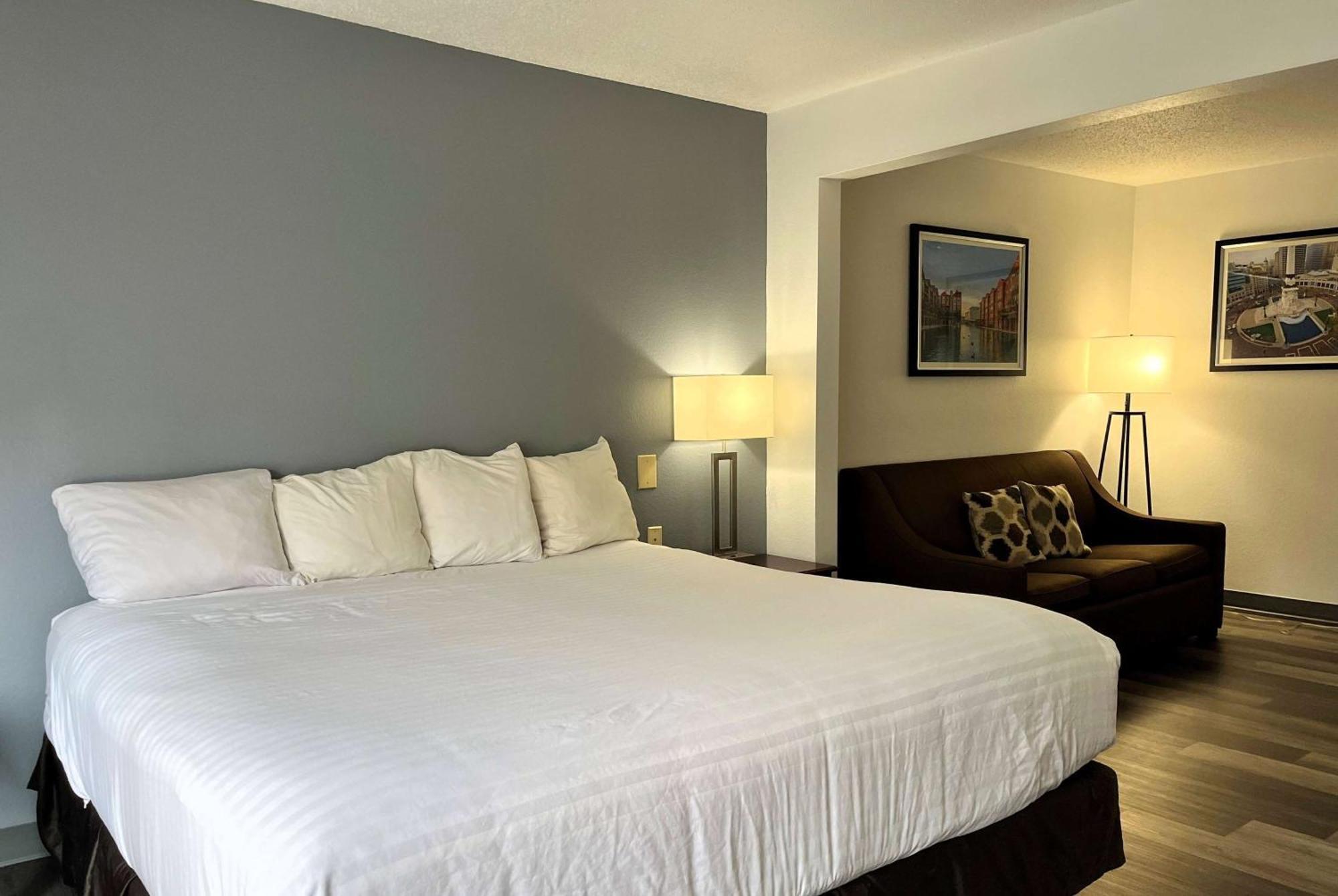 Wingate By Wyndham Airport - Rockville Road Indianapolis Exteriör bild